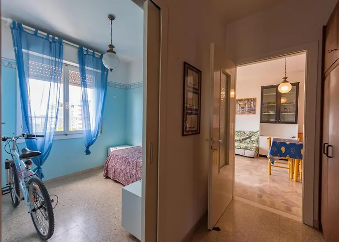 Spacious Flat With Sea View Terrace - Beahost