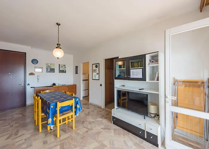 Spacious Flat With Sea View Terrace - Beahost